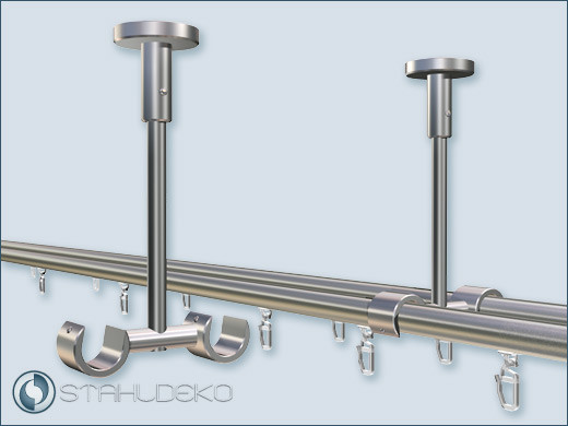 Universelle Deckenabhängung aus Edelstahl-V2A für 2-Lauf-Montage von Gardinenstangen an der Decke, geeignet für Edelstahlrohre und Innenlauf-Stangen mit 20mm-Durchmesser. Universelle Deckenabhängung aus Edelstahl-V2A für 2-Lauf-Montage von Gardinenstangen an der Decke, geeignet für Edelstahlrohre und Innenlauf-Stangen mit 20mm-Durchmesser.