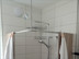 Winkel-Stange für Duschvorhang inkl. Bademantelhaken und Handtuchhaken, Material Edelstahl, für Dusche