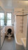 Duschstange mit Vorhang für eine Badewanne , Montage an der Wand und Decke, Ausführung Edelstahl, Weiß und Schwarz möglich